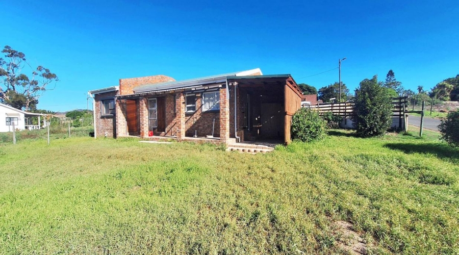 2 Bedroom Property for Sale in Albertinia Western Cape
